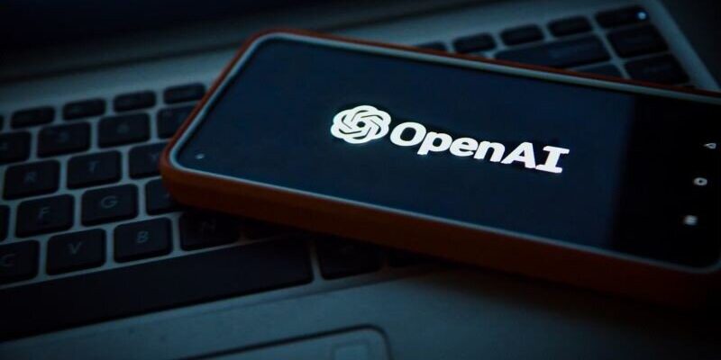 В OpenAI введён «красный код»: Сэм Альтман требует срочно спасать положение ChatGPT